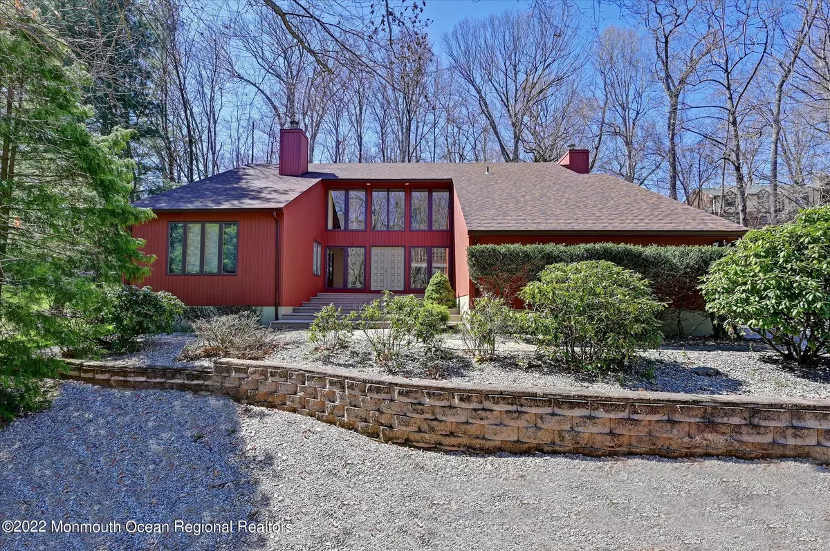 Holmdel, NJ 07733,27 Ashley Drive