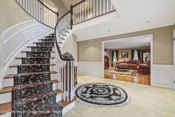 Holmdel, NJ 07733,21 Sherwood Court