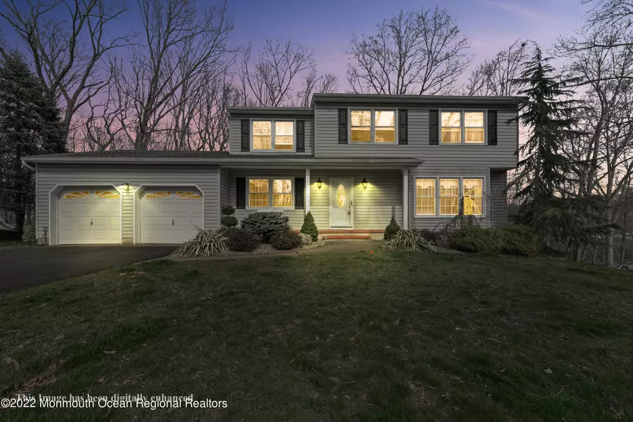 19 Manalapan Woods Drive, Manalapan, NJ 07726