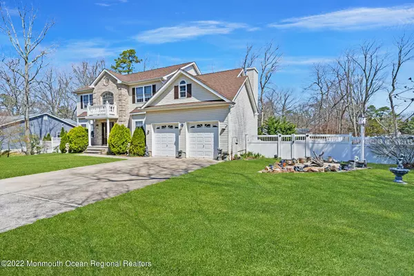 Pine Beach, NJ 08741,121 Patton Avenue