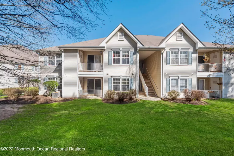 604 Wedgewood Circle, Belford, NJ 07718