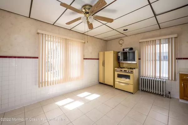 Orange, NJ 07050,572 Beach Street