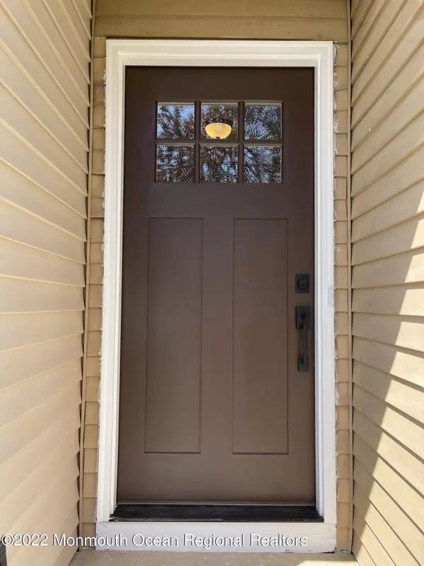 Matawan, NJ 07747,47 Knoll Court