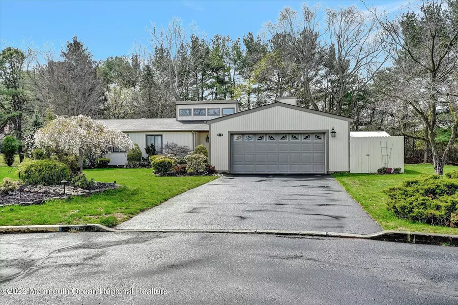 199 Starlight Court, Old Bridge, NJ 08857