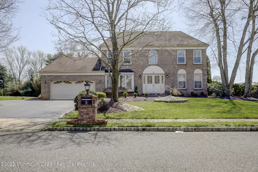 2 Harness Lane, Marlboro, NJ 07746