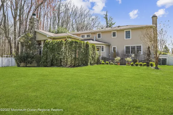 Manalapan, NJ 07726,8 Foxboro Lane