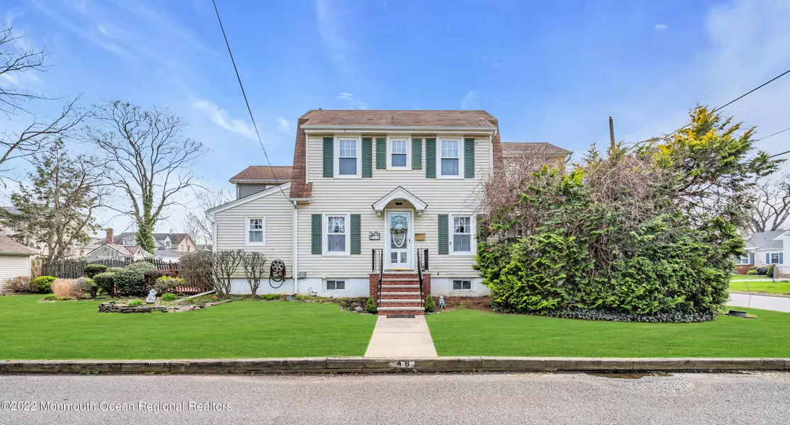 48 Chandler Avenue, Keyport, NJ 07735