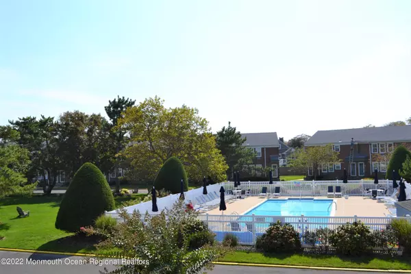 Point Pleasant Beach, NJ 08742,310 Maryland Avenue #11A