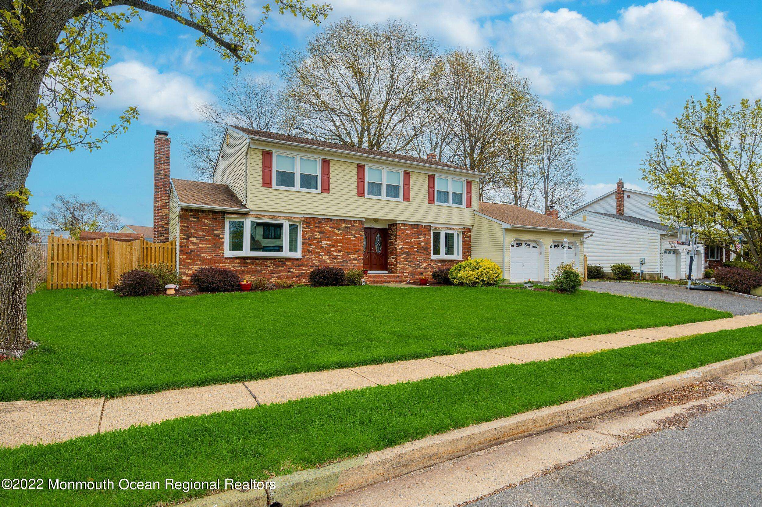 22 Plafsky Drive, Edison, NJ 08817