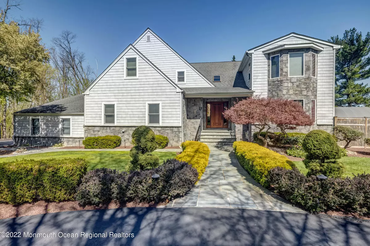 Freehold, NJ 07728,22 Hickory Lane