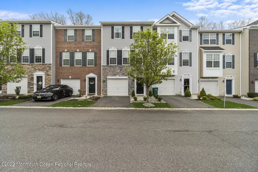 215 Chickadee Court, Freehold, NJ 07728