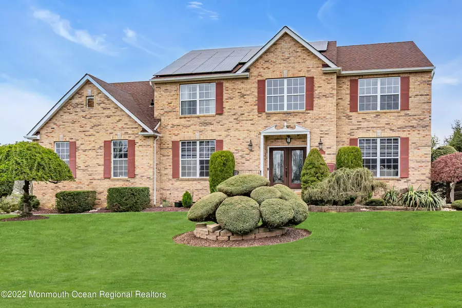 27 Pueblo Court, Morganville, NJ 07751