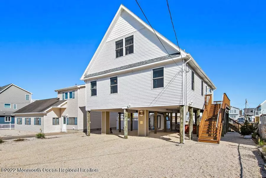 111 Florence Lane, Beach Haven West, NJ 08050
