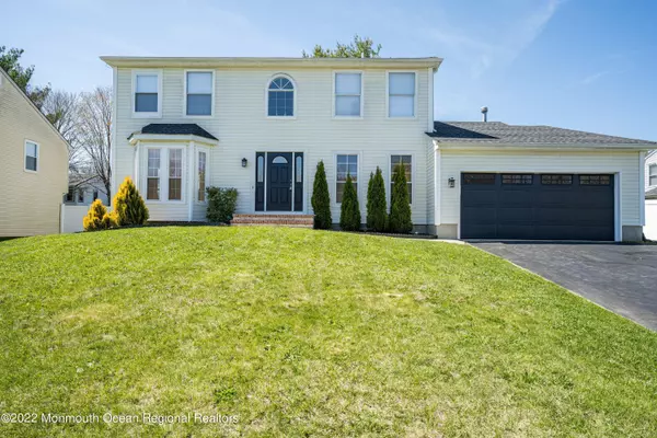 17 Cattail Drive, Howell, NJ 07731