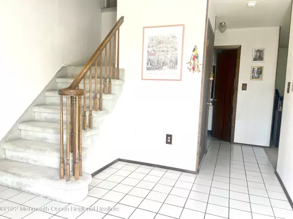 Matawan, NJ 07747,3 Clearbrook Court