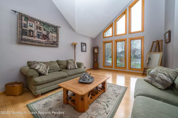 Lanoka Harbor, NJ 08734,712 Amherst Road