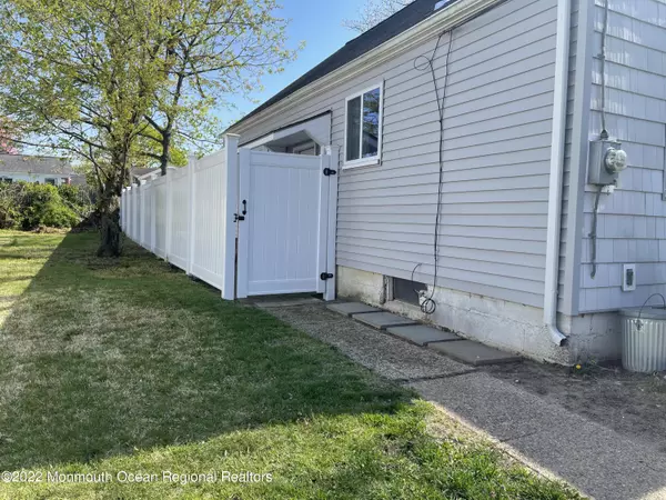 Bordentown, NJ 08505,137 Philmont Avenue