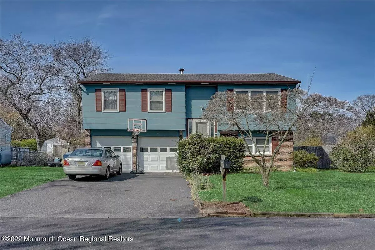 Little Egg Harbor, NJ 08087,11 Redwood Lane