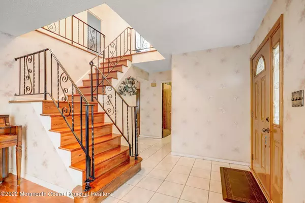 Parlin, NJ 08859,18 Dana Estates Drive