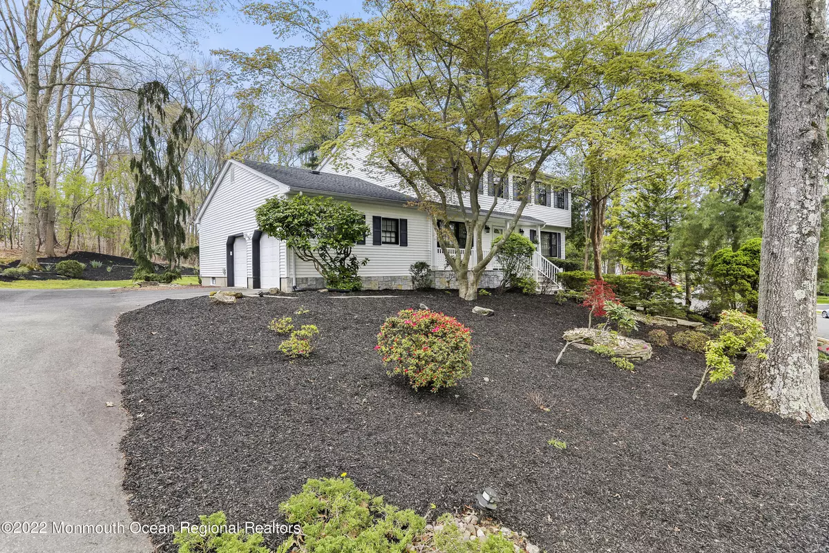 Marlboro, NJ 07746,34 Brookside Circle