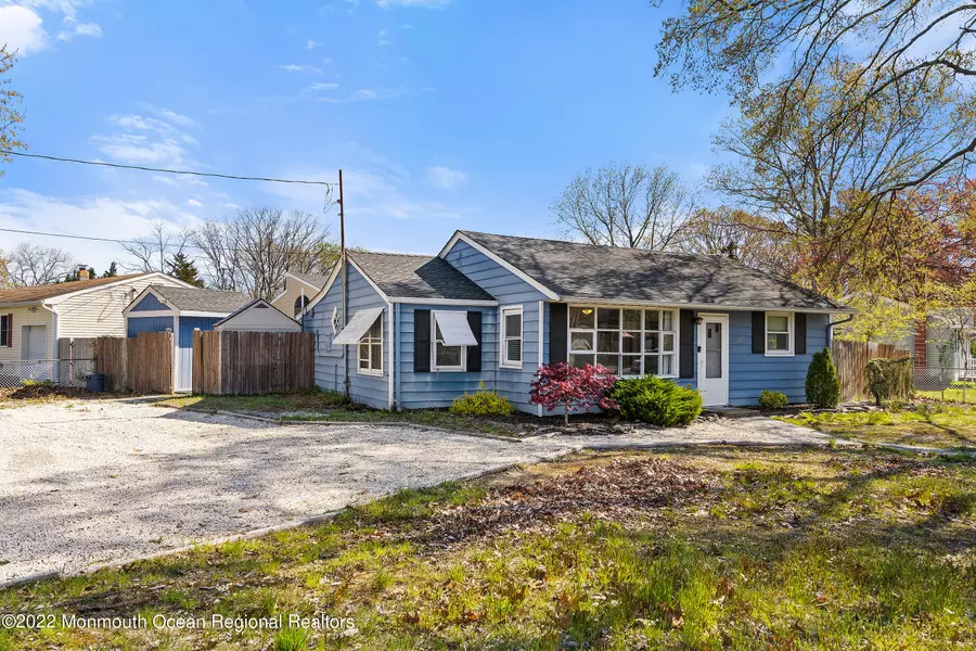 207 Point Pleasant Avenue, Bayville, NJ 08721