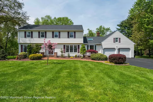 4 Theresa Drive, Holmdel, NJ 07733