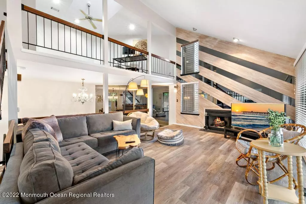 Ocean Twp, NJ 07712,22 Cotswold Circle