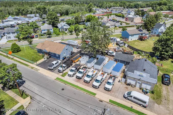 Lakehurst, NJ 08733,116 Hibernia Avenue