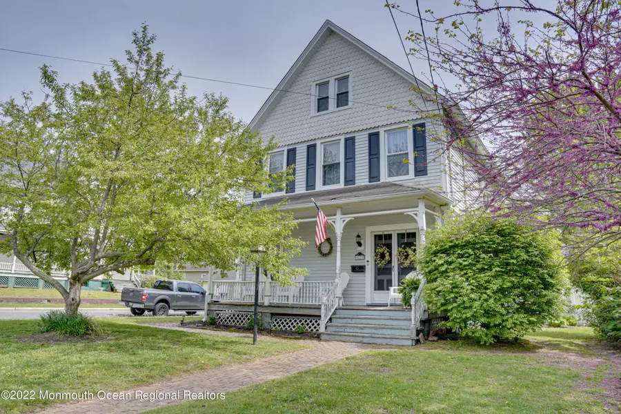 57 Elizabeth Street, Keyport, NJ 07735