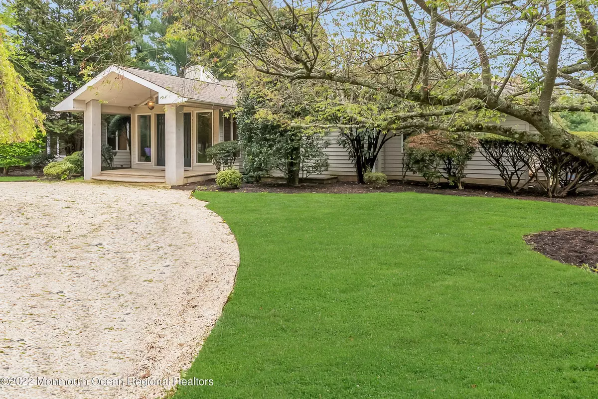 Rumson, NJ 07760,116 Ridge Road