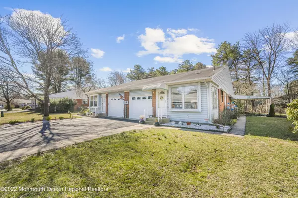 10 Lenape Drive, Whiting, NJ 08759