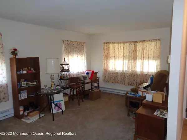 Whiting, NJ 08759,3 Potomac Lane