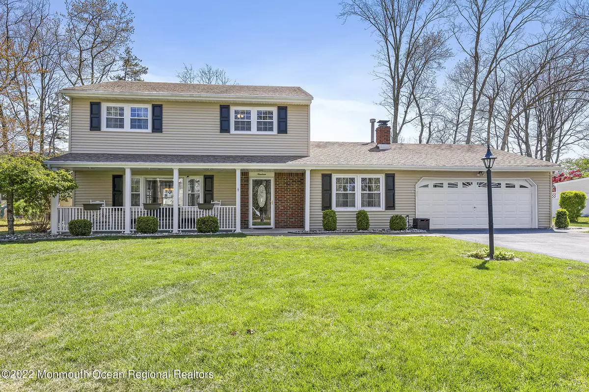 Lanoka Harbor, NJ 08734,19 Easy Street