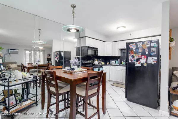 Belmar, NJ 07719,1320 State Route 71 #205