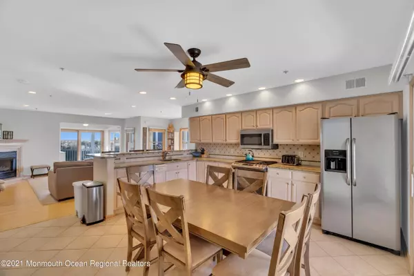 Lavallette, NJ 08735,15 E Tuna Way #B