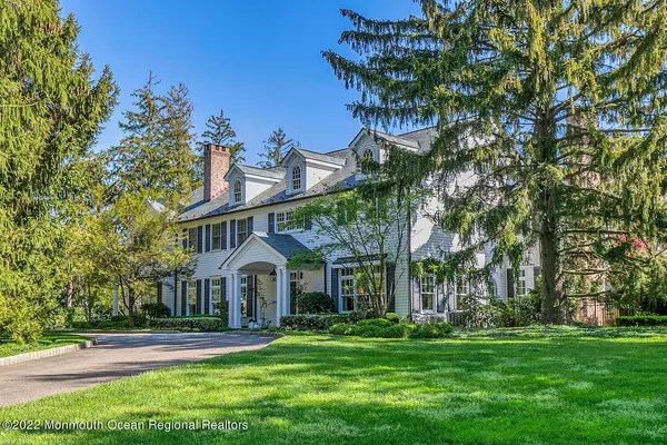 Rumson, NJ 07760,11 Sycamore Lane