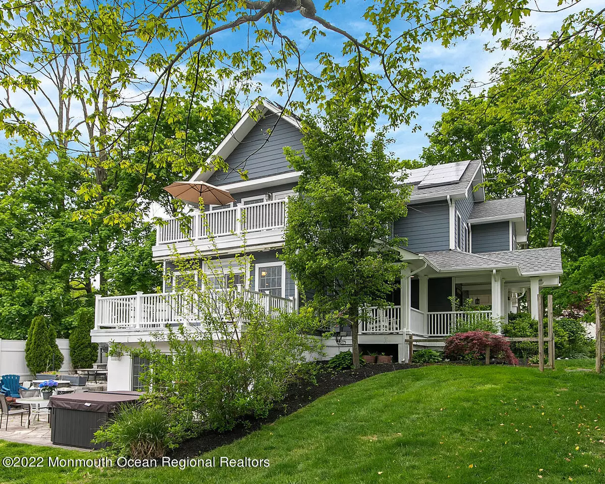 Atlantic Highlands, NJ 07716,82 E Garfield Avenue