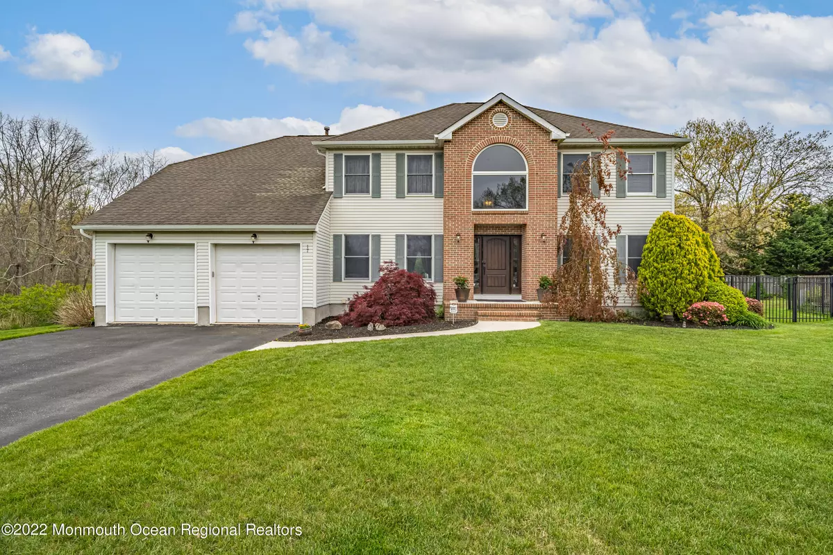 Lanoka Harbor, NJ 08734,17 Emerald Court