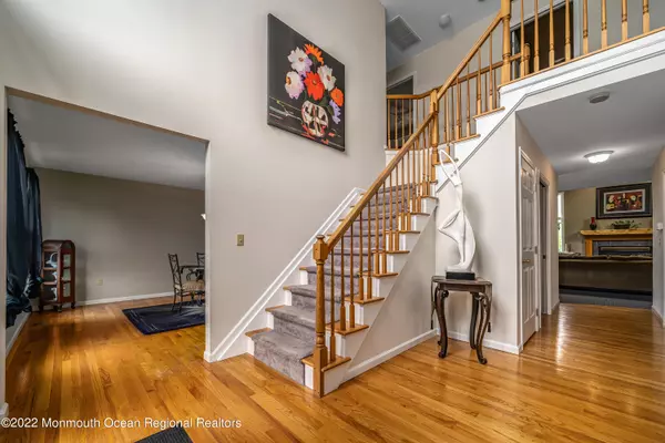 Lanoka Harbor, NJ 08734,17 Emerald Court