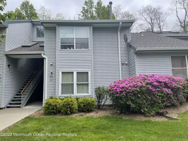 375 Sunshine Court, Englishtown, NJ 07726