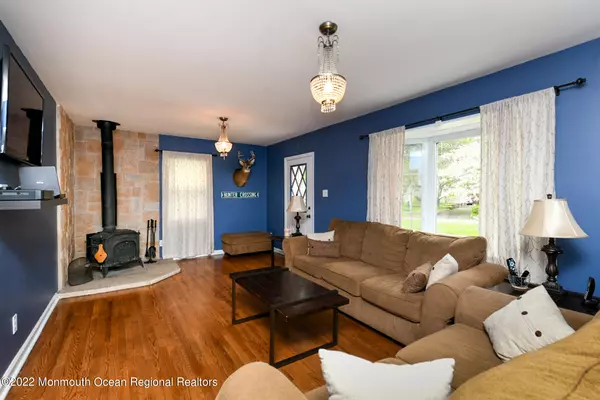 Matawan, NJ 07747,10 Sutphin Avenue