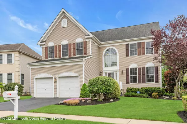 Manalapan, NJ 07726,20 Springhouse Circle