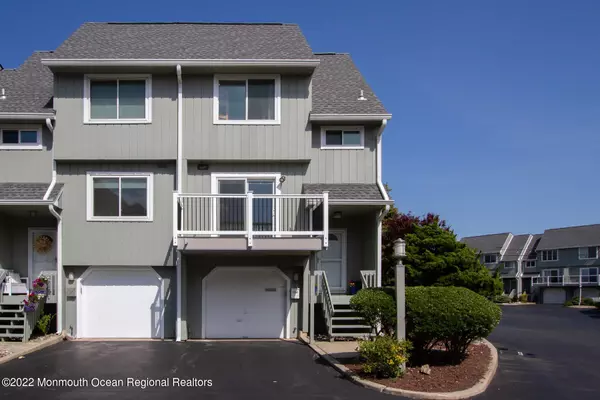 5 Island View Way #18, Sea Bright, NJ 07760