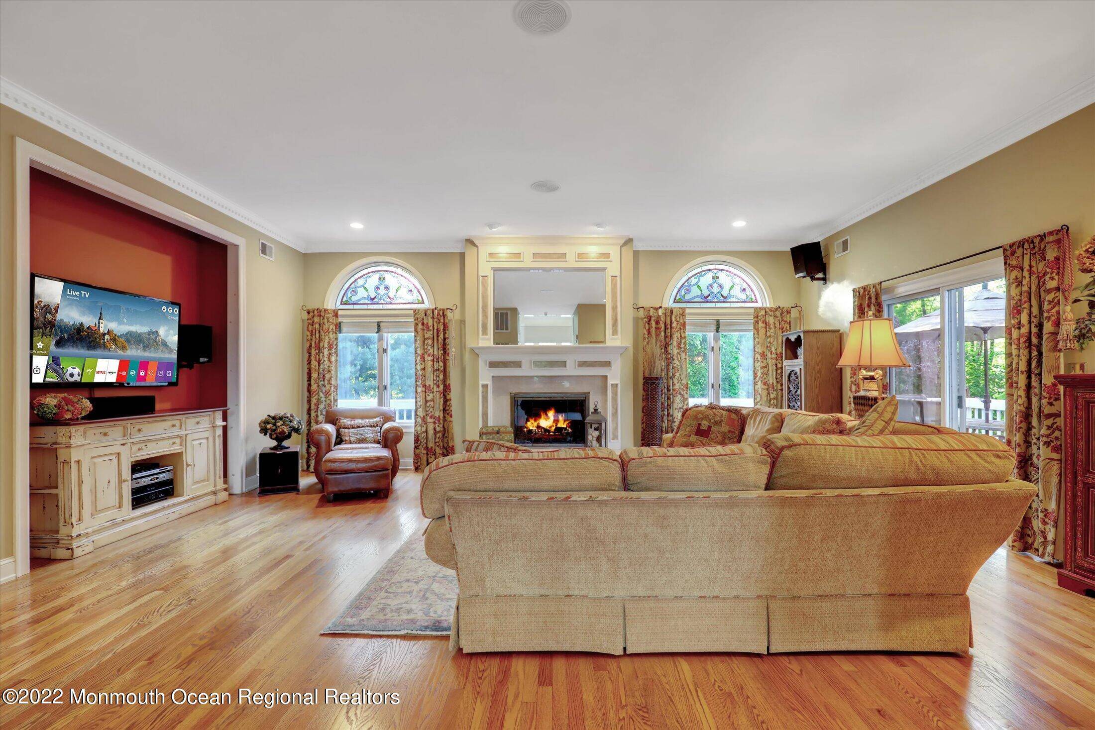Holmdel, NJ 07733,46 Takolusa Drive