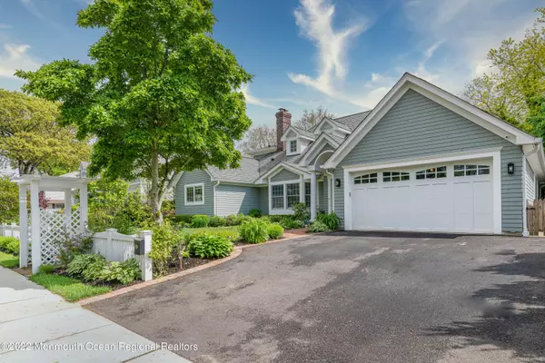 Rumson, NJ 07760,14 Rosalie Avenue