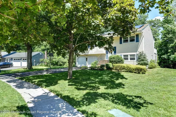 Matawan, NJ 07747,25 Poet Drive