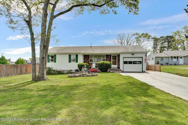 1165 Laurel Drive, Toms River, NJ 08753