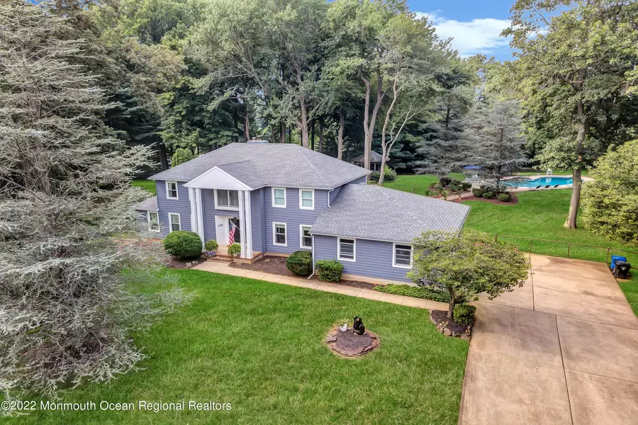 9 Roebling Court, Leonardo, NJ 07737