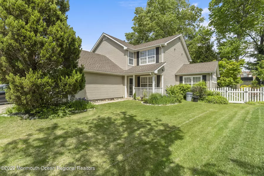 407 Amesbury Place, Glassboro Boro, NJ 08028