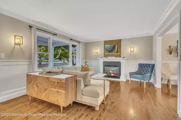 Fair Haven, NJ 07704,230 Fair Haven Road